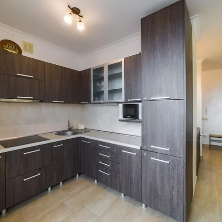 Apartment On Shashkevicha 16