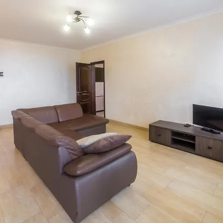 דירה On Shashkevicha 16 טרוסקבץ