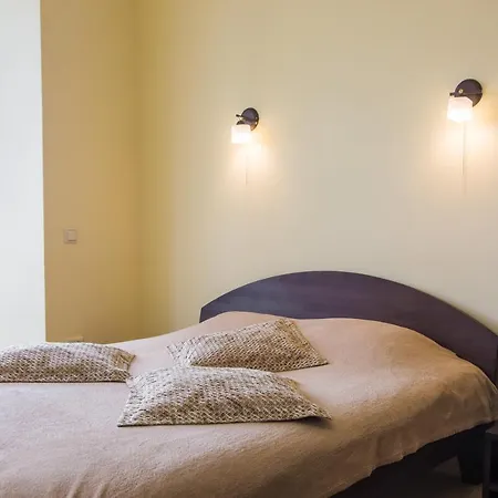 Apartment On Shashkevicha 16