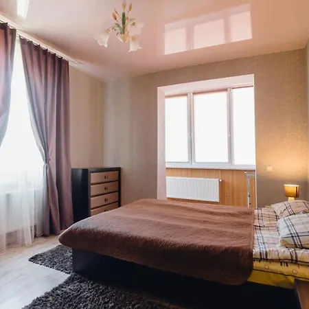 Apartment On Shashkevicha 16 *