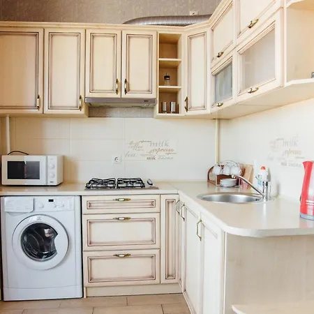 On Shashkevicha 16 * טרוסקבץ