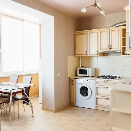 Apartamento On Shashkevicha 16 *